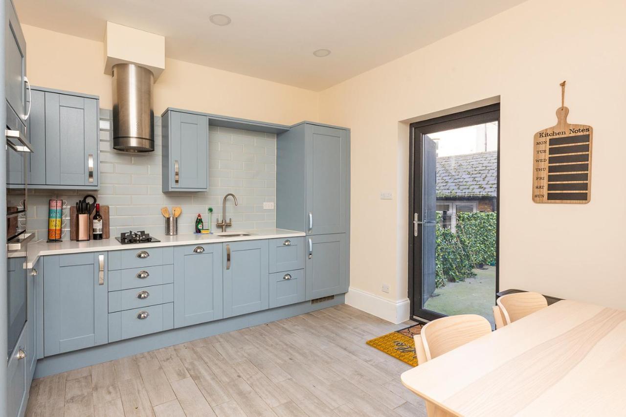 Stunning Seaside Apartment Over 3 Floors Near Margate Westgate-on-Sea ภายนอก รูปภาพ