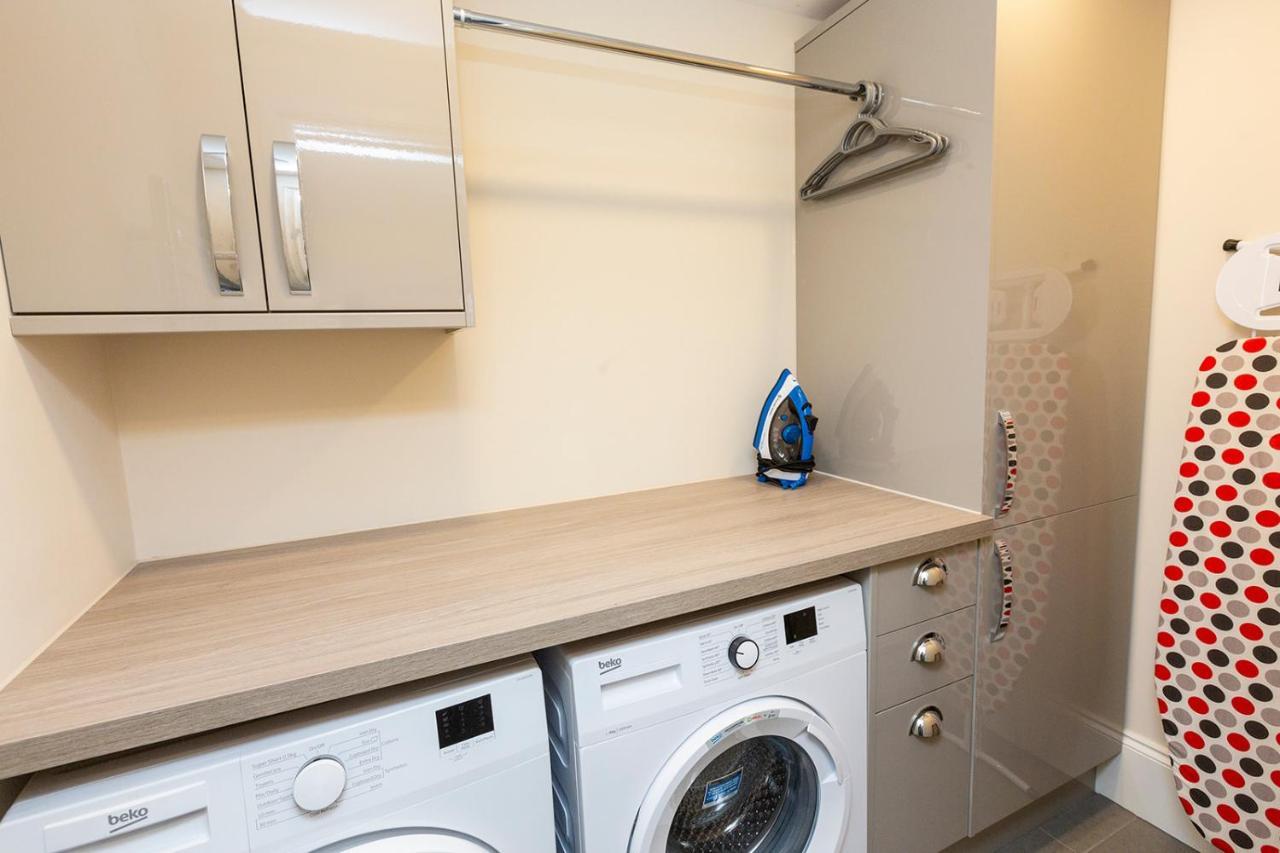 Stunning Seaside Apartment Over 3 Floors Near Margate Westgate-on-Sea ภายนอก รูปภาพ